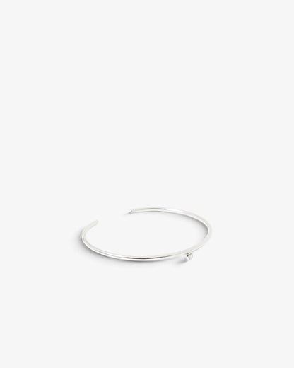 01 Cuff with stone