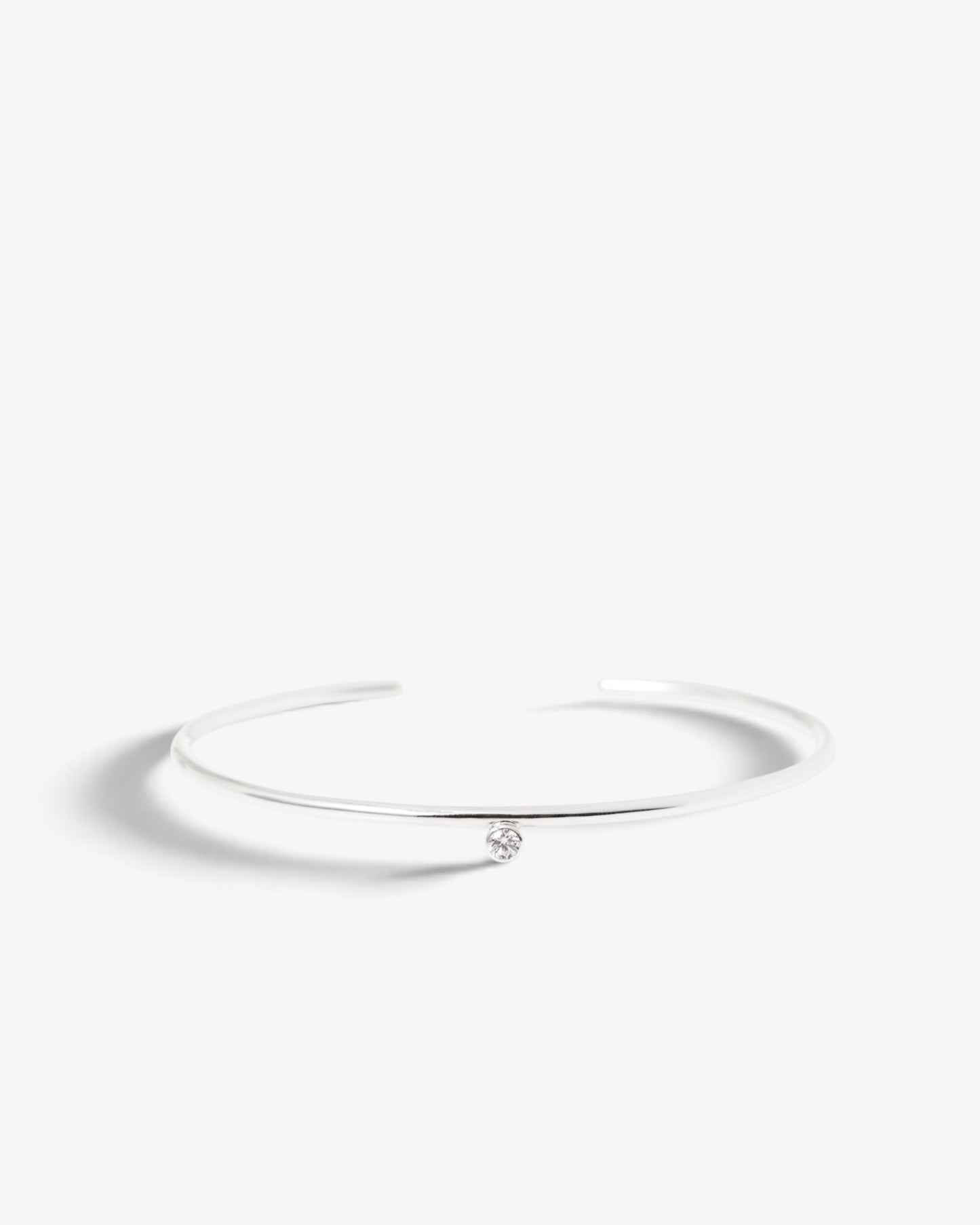 01 Cuff with stone